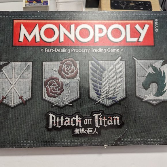 Monopoly: Attack on Titan Board Game - Picture 1 of 6